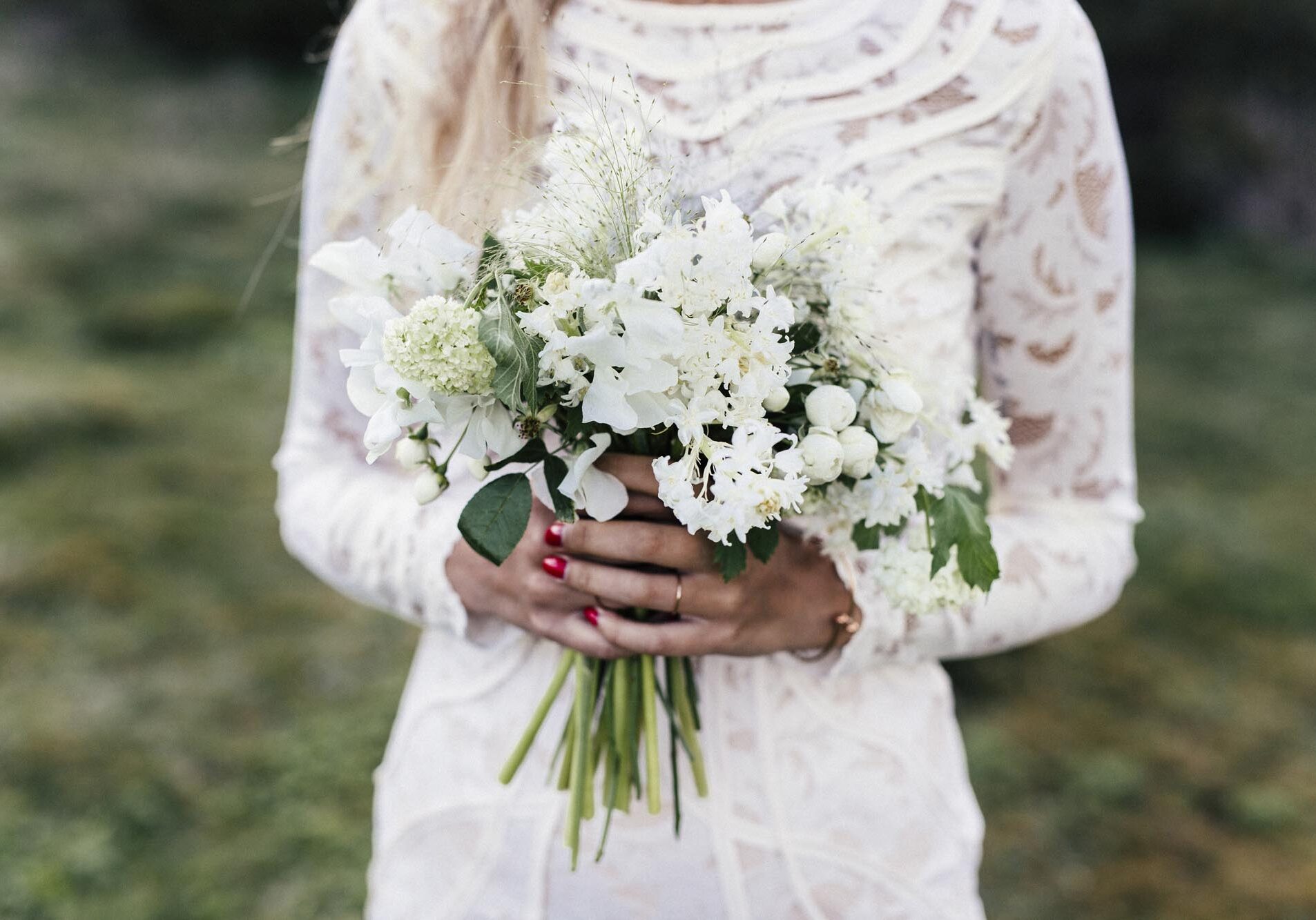 Bride holding bouquet